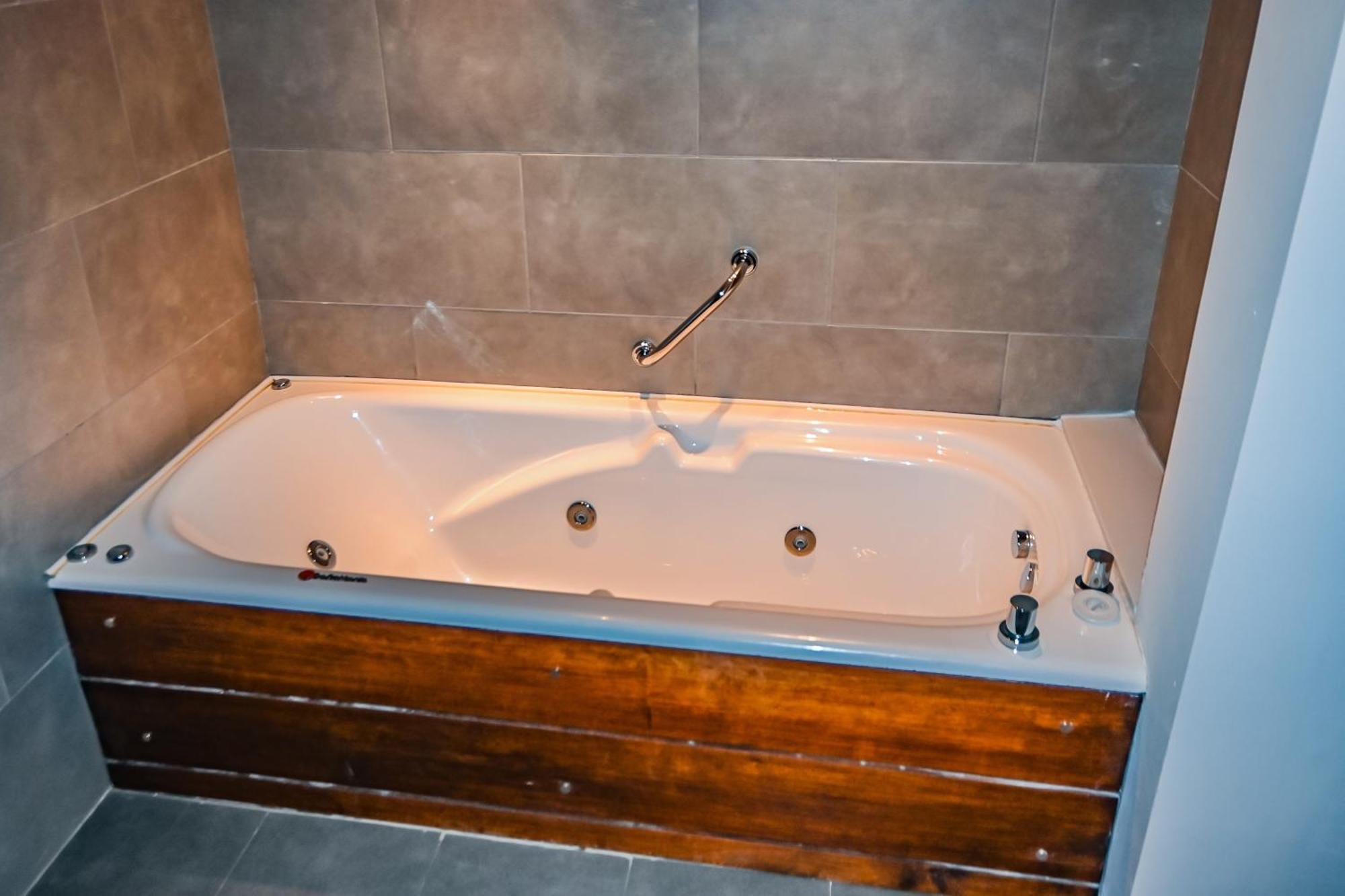 Hotel & Spa La Cheminee San Martín de los Andes المظهر الخارجي الصورة