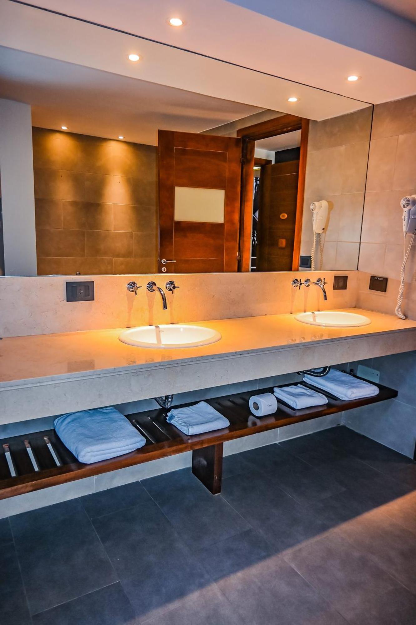 Hotel & Spa La Cheminee San Martín de los Andes المظهر الخارجي الصورة